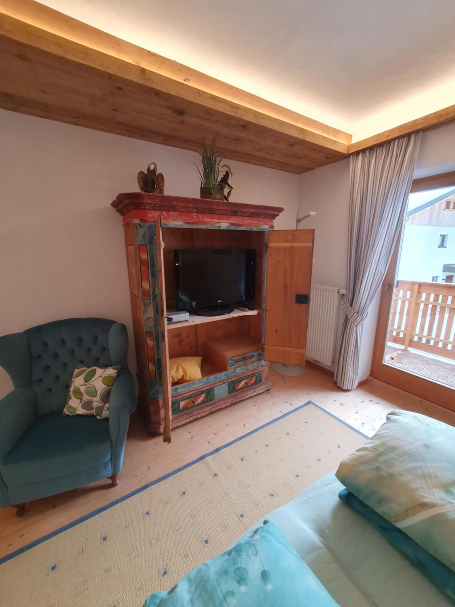 Apartement Schuster Lake Prags Braies ภายนอก รูปภาพ